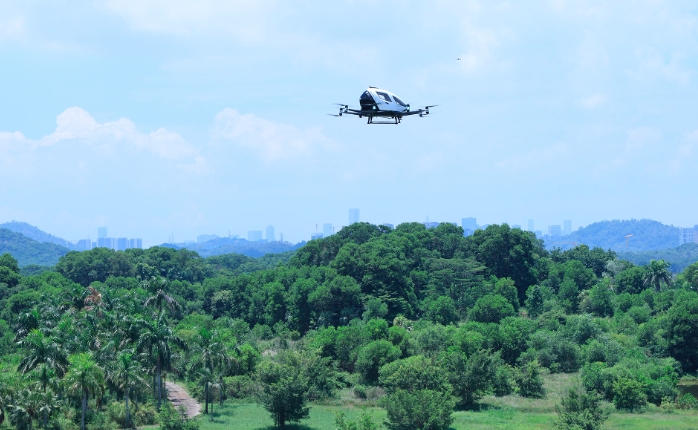 亿航“四证集齐”，低空经济+低空旅游即将照进现实(图2)