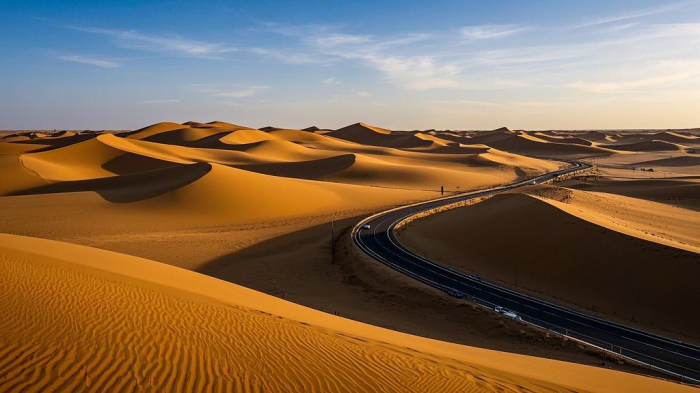 破解 "沙海孤岛" 困局，科技赋能精准送达 —— 省公航旅集团大型无人直升机首飞成功填补沙漠运输空白(图1)